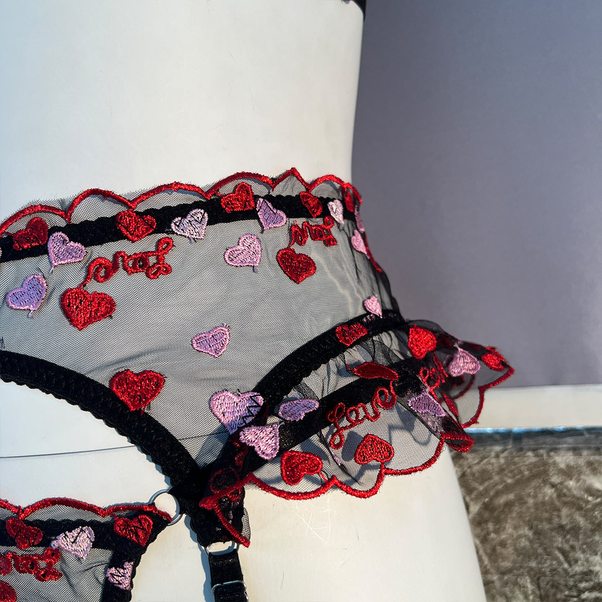 Heartshaped Embroidery Lace Transparent Bra and panty Garter belt Lingerie Sets